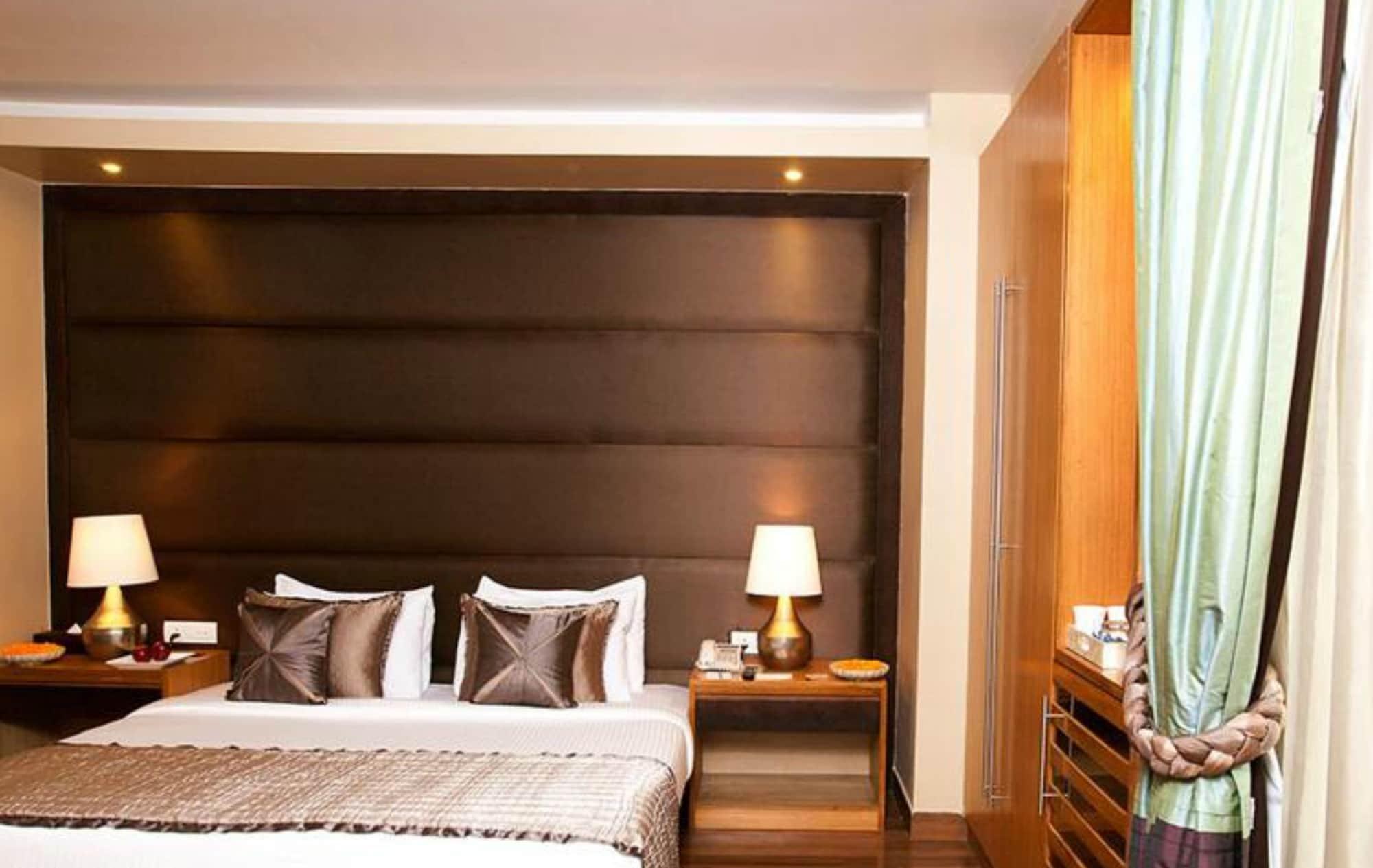 Udman Hotel Panchshila Park New Delhi Luaran gambar