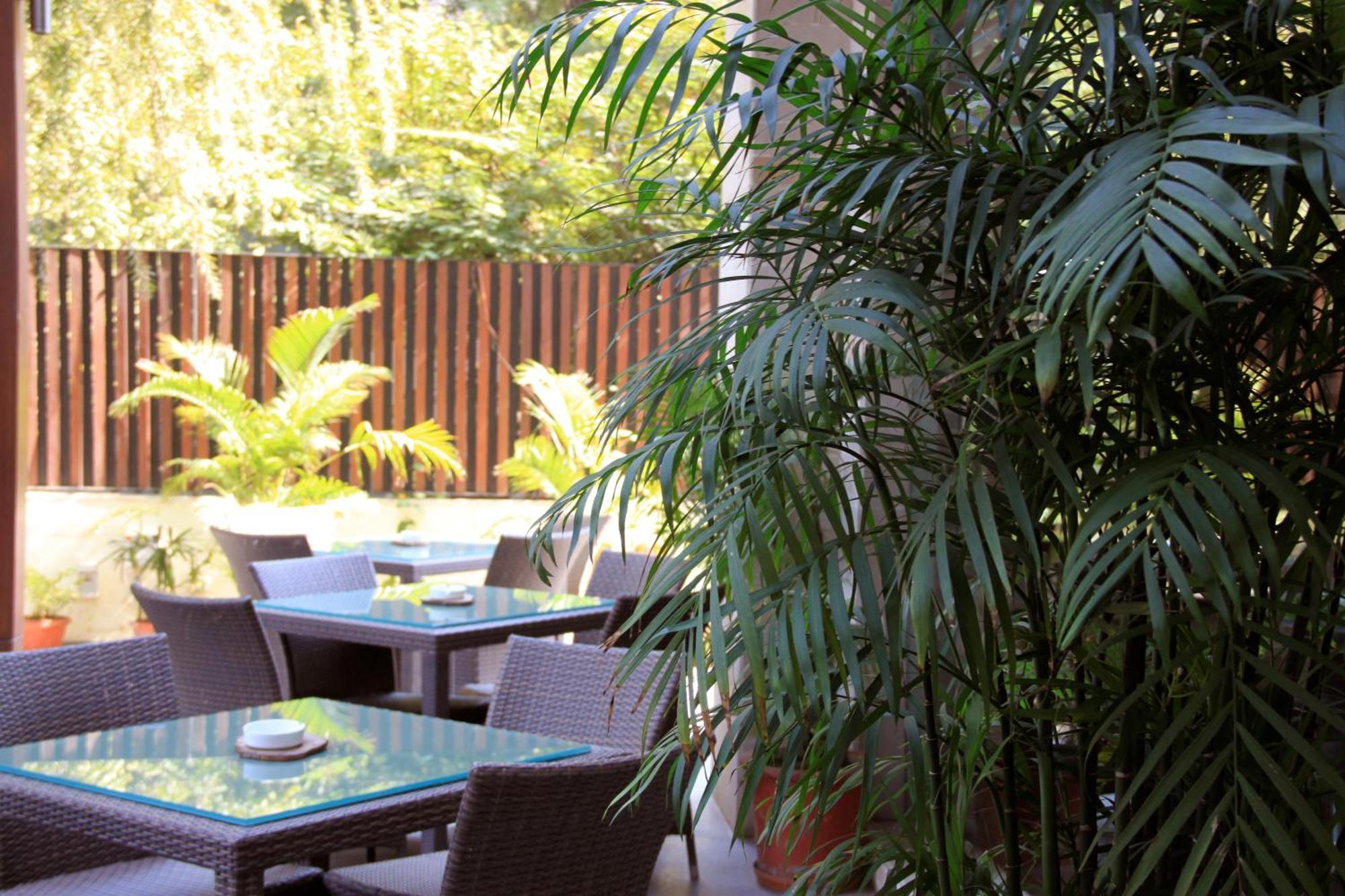 Udman Hotel Panchshila Park New Delhi Luaran gambar